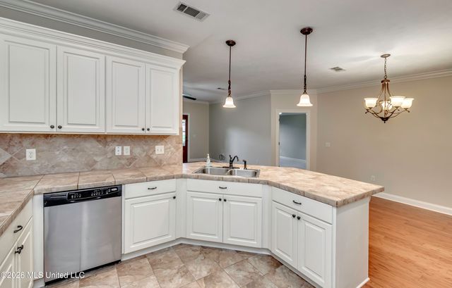 164 Britton Circle, Flowood, MS 39232