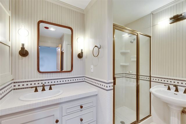 408 Westwood TER, Austin, TX 78746