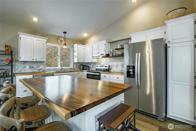 8209 Comox Road, Birch Bay, WA 98230