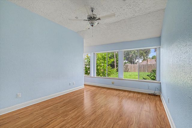 14218 Whitecross Drive, Houston, TX 77083