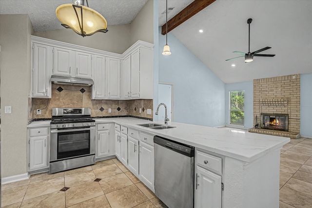 14218 Whitecross Drive, Houston, TX 77083