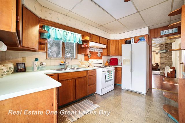 1016 Thurman Street, Saginaw, MI 48602