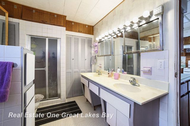 1016 Thurman Street, Saginaw, MI 48602