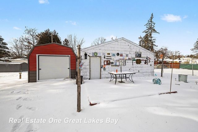 1016 Thurman Street, Saginaw, MI 48602