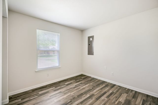 2105 Langford Street, Greenville, TX 75401
