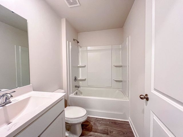 248 Country Grove Way, Galivants Ferry, SC 29544