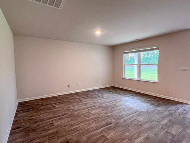 248 Country Grove Way, Galivants Ferry, SC 29544