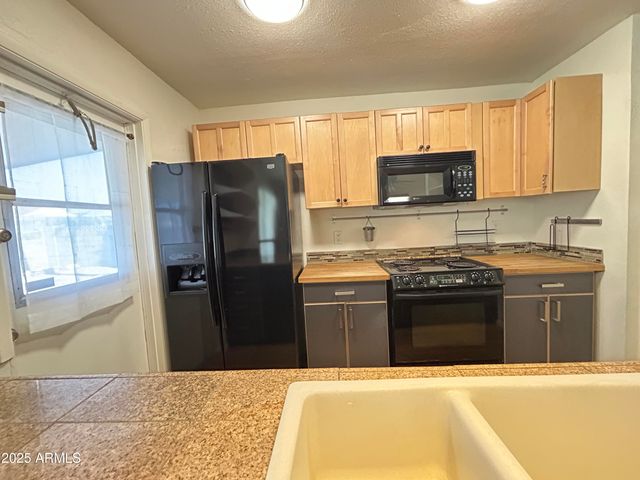 5608 W ACOMA Drive, Glendale, AZ 85306