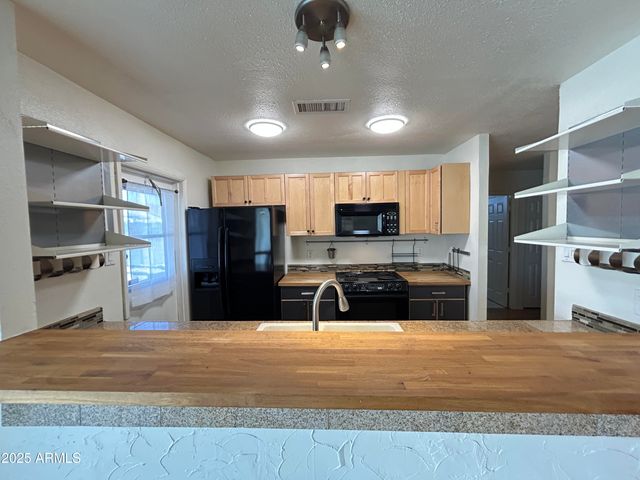 5608 W ACOMA Drive, Glendale, AZ 85306