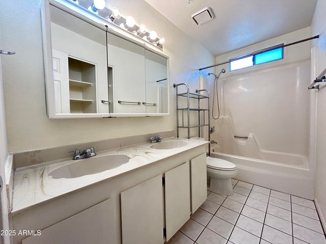 5608 W ACOMA Drive, Glendale, AZ 85306