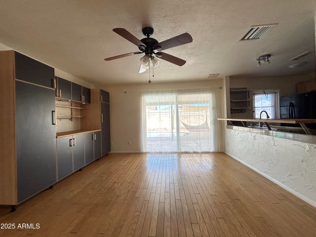 5608 W ACOMA Drive, Glendale, AZ 85306