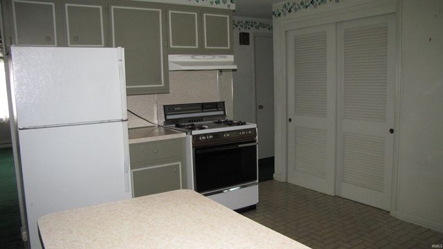 113 N Second Avenue, Princeton, IN 47670