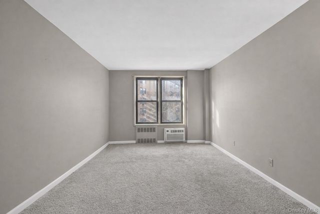 58-03 Calloway Street 4JJ, Corona, NY 11368