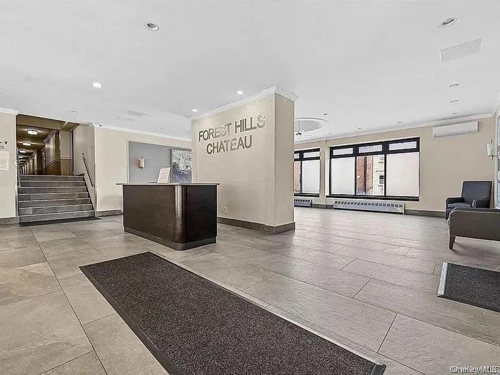 58-03 Calloway Street 4JJ, Corona, NY 11368