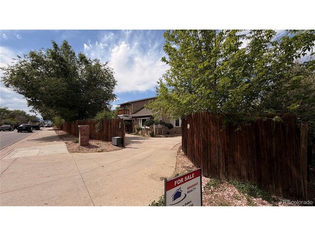 937 E Belleview Ave, Littleton, CO 80121