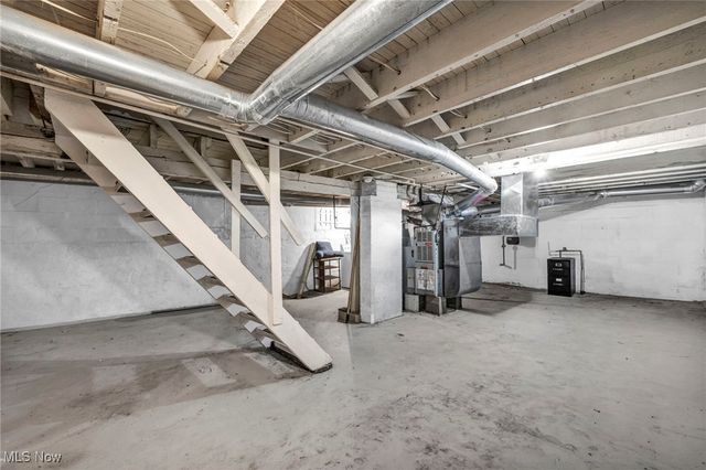 4301 Hodgson Avenue, Cleveland, OH 44109