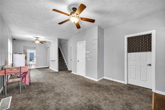 4301 Hodgson Avenue, Cleveland, OH 44109