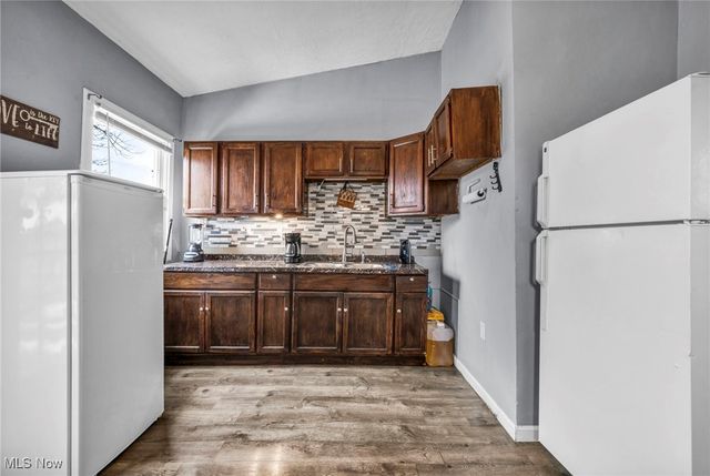 4301 Hodgson Avenue, Cleveland, OH 44109