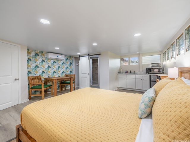 47-849 Kamehameha Highway, Kaneohe, HI 96744