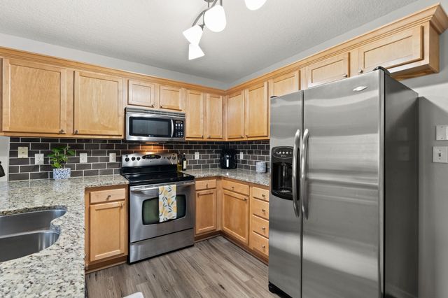 732 SE Williams Court, Waukee, IA 50263