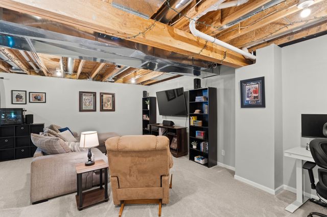 732 SE Williams Court, Waukee, IA 50263