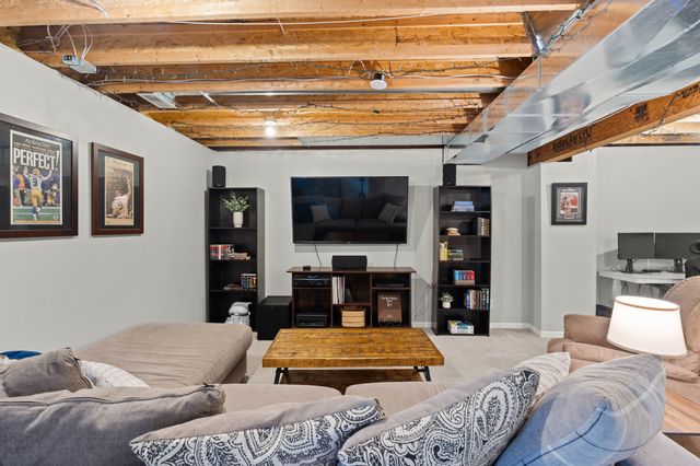 732 SE Williams Court, Waukee, IA 50263