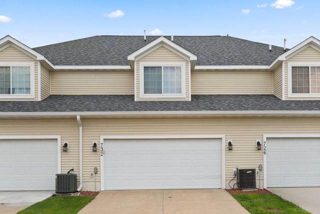 732 SE Williams Court, Waukee, IA 50263