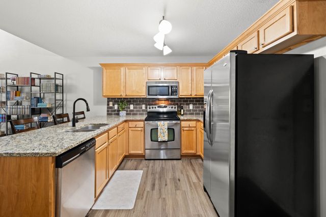 732 SE Williams Court, Waukee, IA 50263