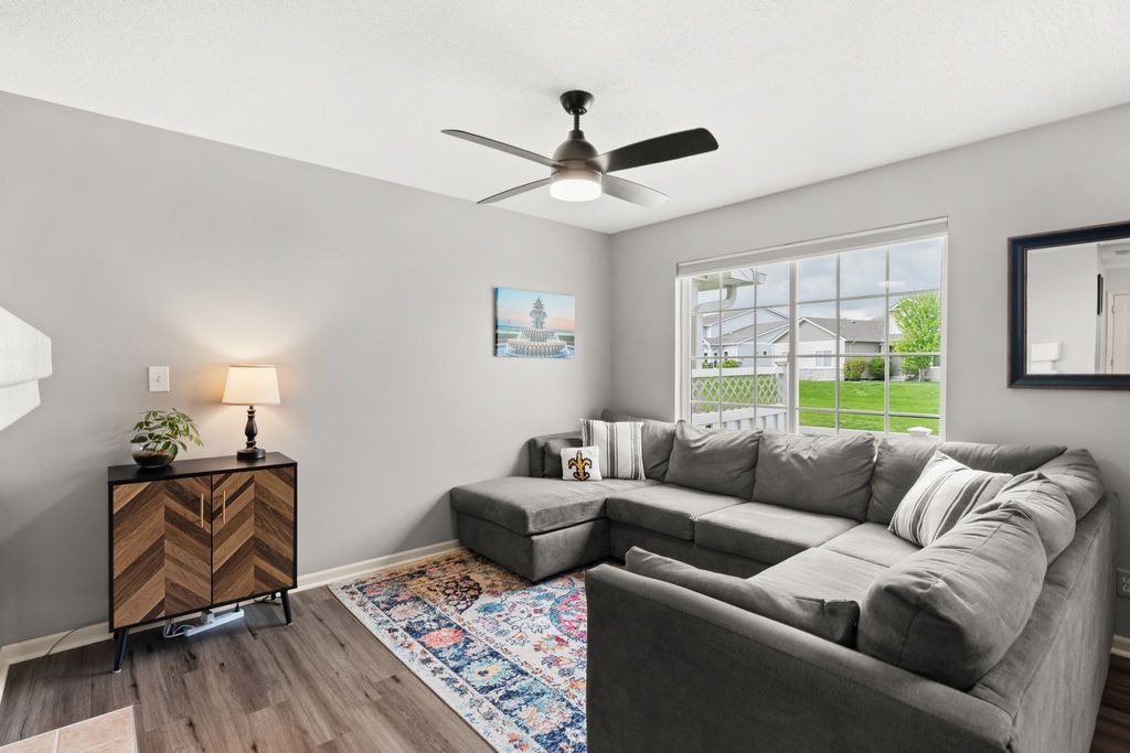 732 SE Williams Court, Waukee, IA 50263