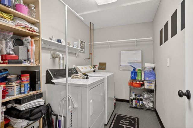 20035 Ideal Way, Lakeville, MN 55044