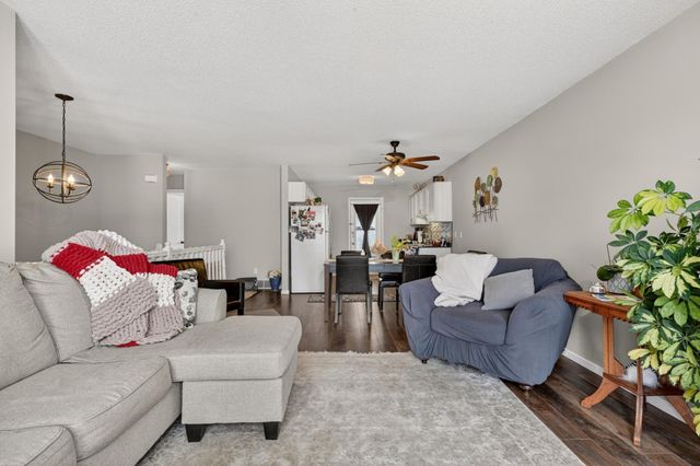 20035 Ideal Way, Lakeville, MN 55044