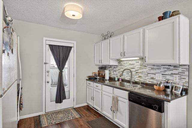 20035 Ideal Way, Lakeville, MN 55044