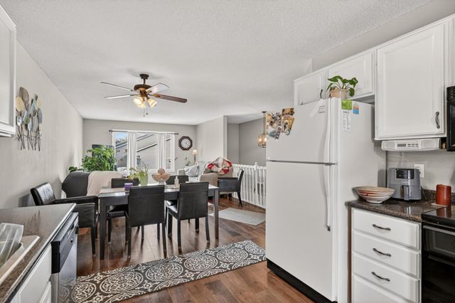 20035 Ideal Way, Lakeville, MN 55044