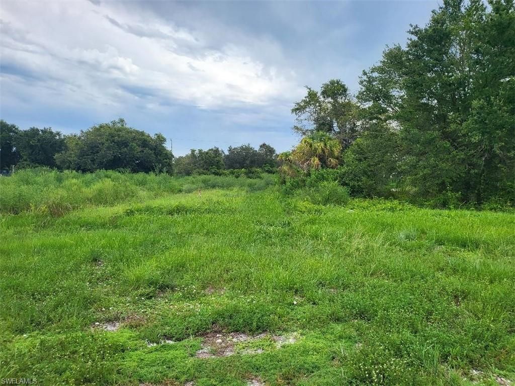 515 Grant BLVD, LEHIGH ACRES, FL 33974 — photo 2