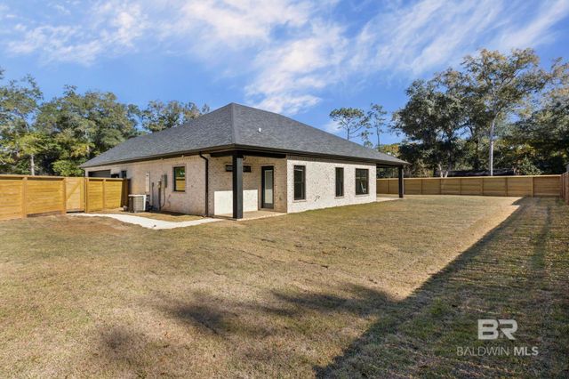 10180 Pineview Lane, Foley, AL 36535