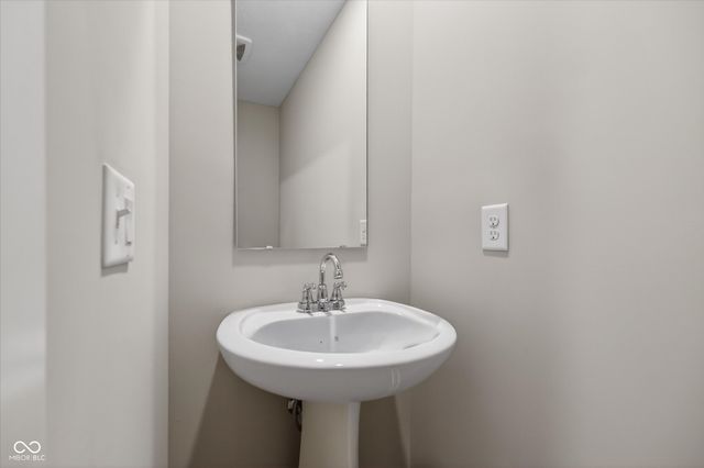 1245 Newton Street, Avon, IN 46123