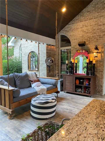 2080 Saint Ann Common, North Huntingdon, PA 15642