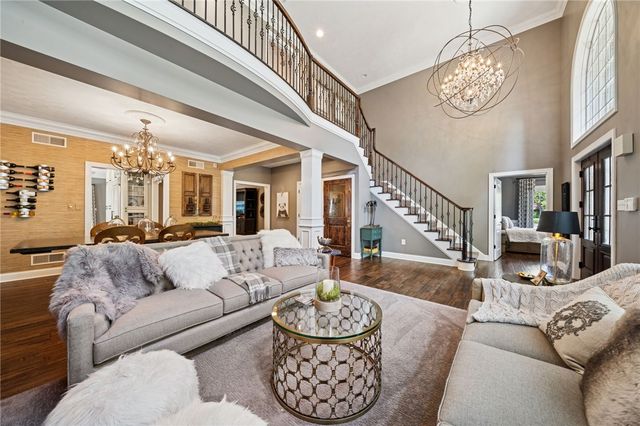 2080 Saint Ann Common, North Huntingdon, PA 15642