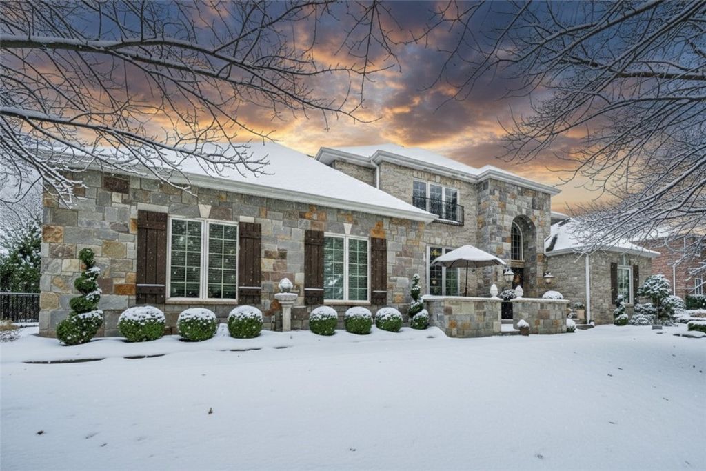 2080 Saint Ann Common, North Huntingdon, PA 15642