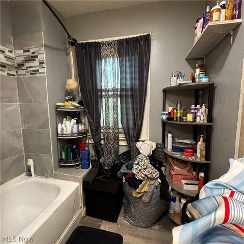 14413 Coit Road, Cleveland, OH 44110