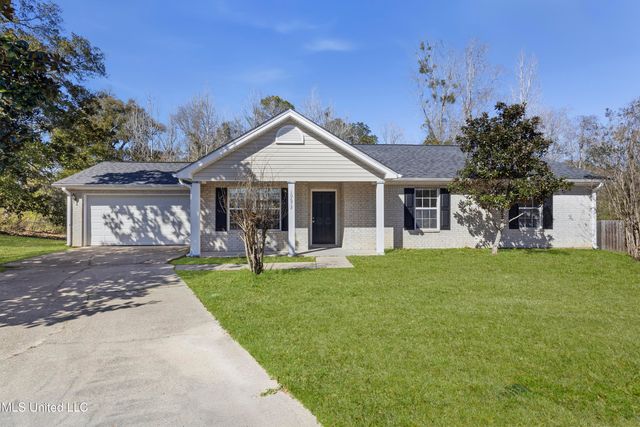 10673 N Oak Crest Drive, Biloxi, MS 39532