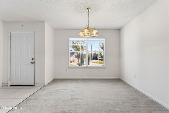 10673 N Oak Crest Drive, Biloxi, MS 39532