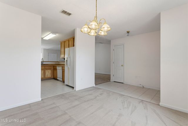 10673 N Oak Crest Drive, Biloxi, MS 39532