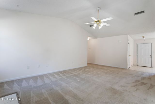 10673 N Oak Crest Drive, Biloxi, MS 39532