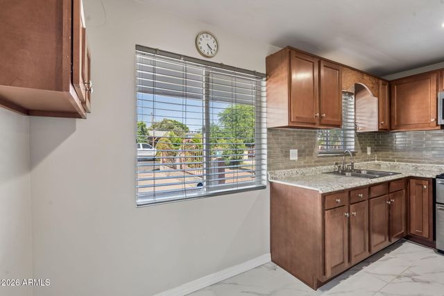 5618 N 35TH Drive, Phoenix, AZ 85019