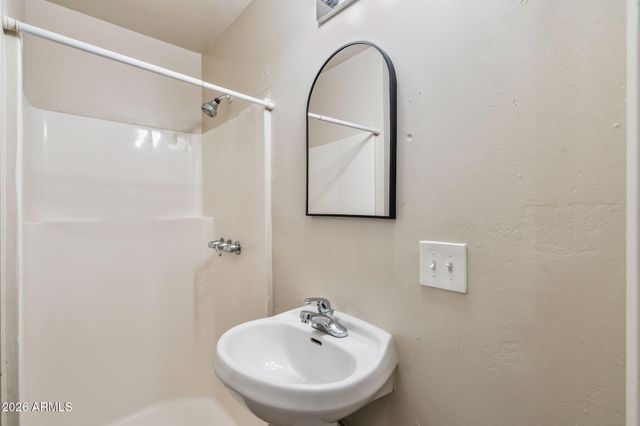 5618 N 35TH Drive, Phoenix, AZ 85019