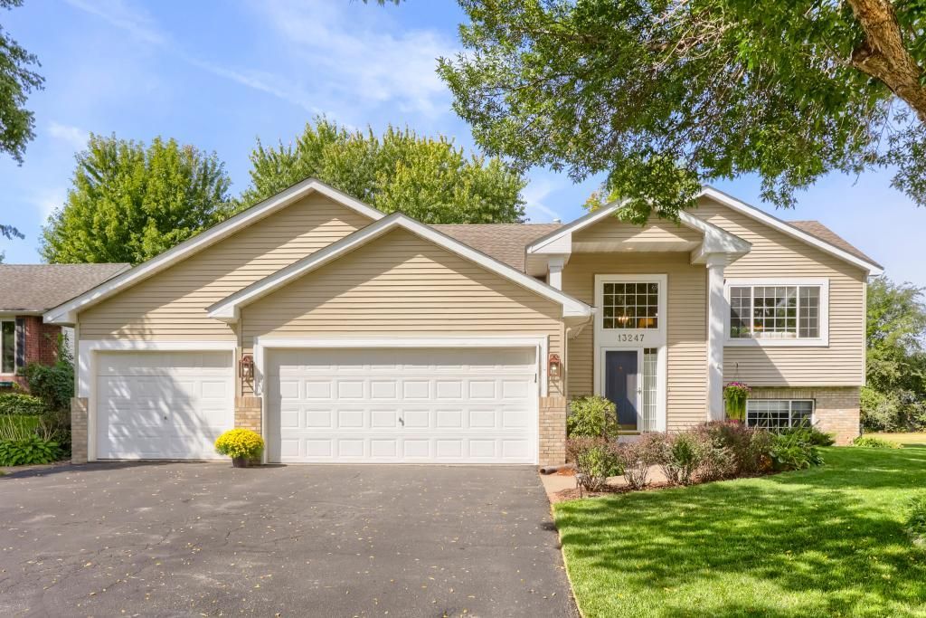 13247 Yorktown Lane N, Champlin, MN 55316 — exterior
