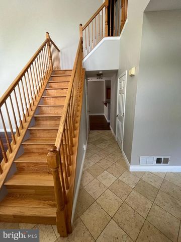 22 NORMANDY, Princeton Junction, NJ 08550