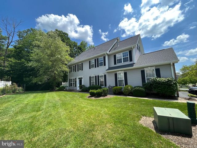22 NORMANDY, Princeton Junction, NJ 08550