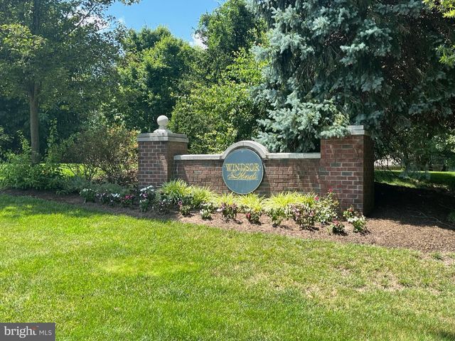 22 NORMANDY, Princeton Junction, NJ 08550